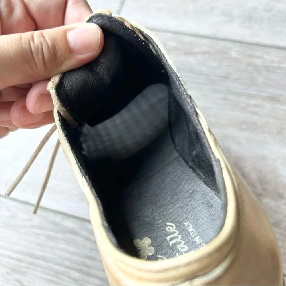Vintage FarFalle Beige Perforated Leather Lace Up Oxford Made in Italy